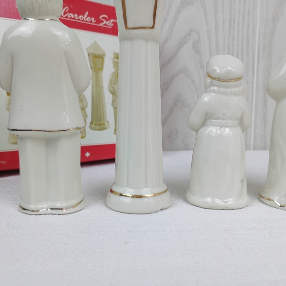 Vintage JCPenny 5 Piece Caroler Set Christmas Holiday w/ box Cream W/ Gold Trim - Picture 6 of 16